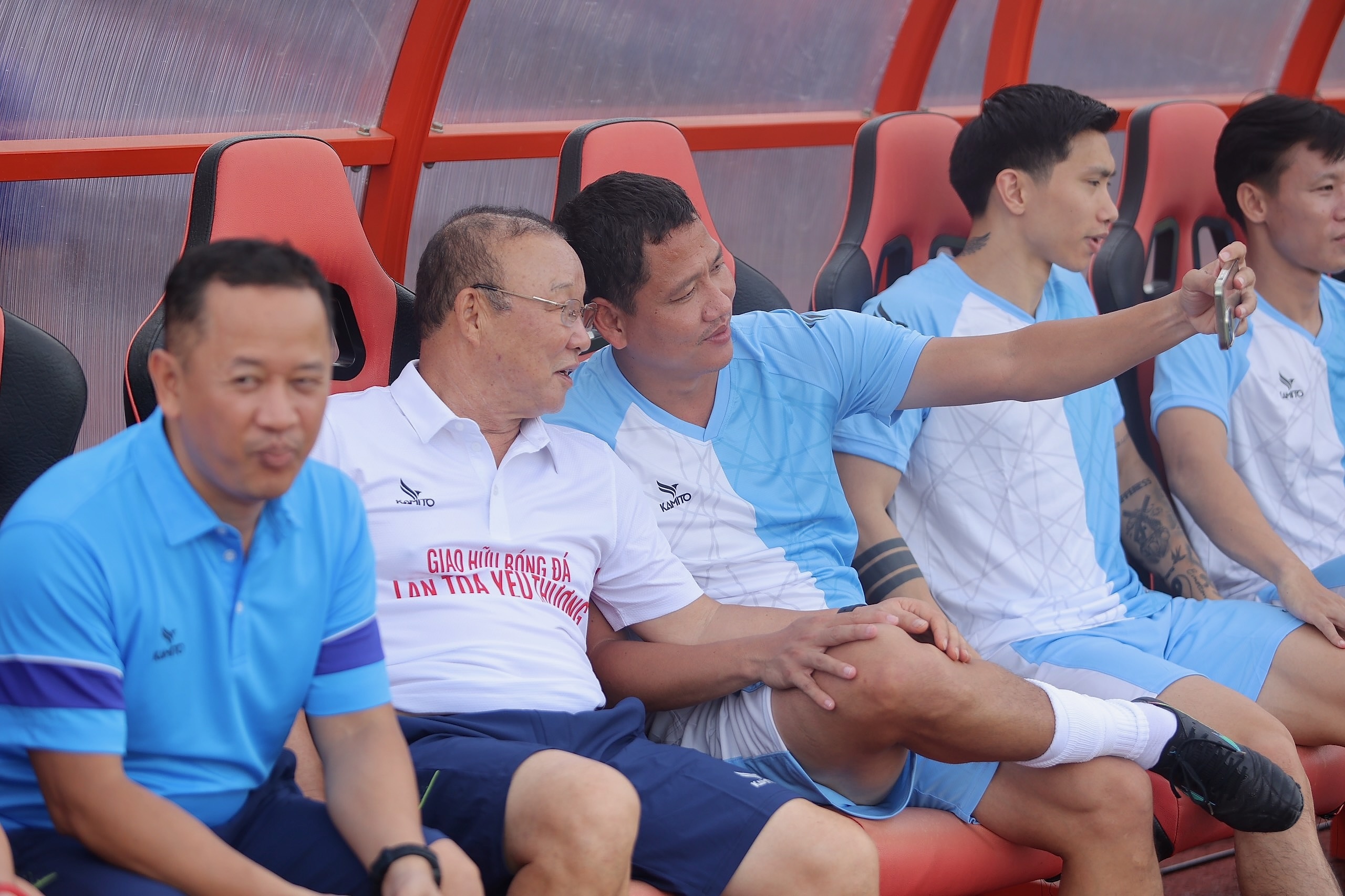 HLV Park tai hien hinh anh chi dao tuyen Viet Nam hinh anh