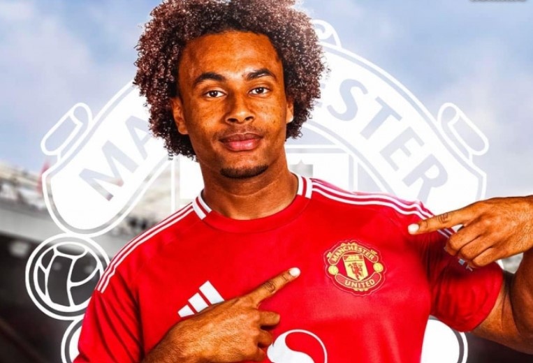 Doi hinh trong mo cua MU mua toi voi 3 tan binh hinh anh