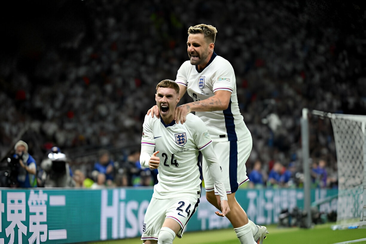 trực tiếp chung kết EURO ảnh 8 truc tiep chung ket EURO anh 8