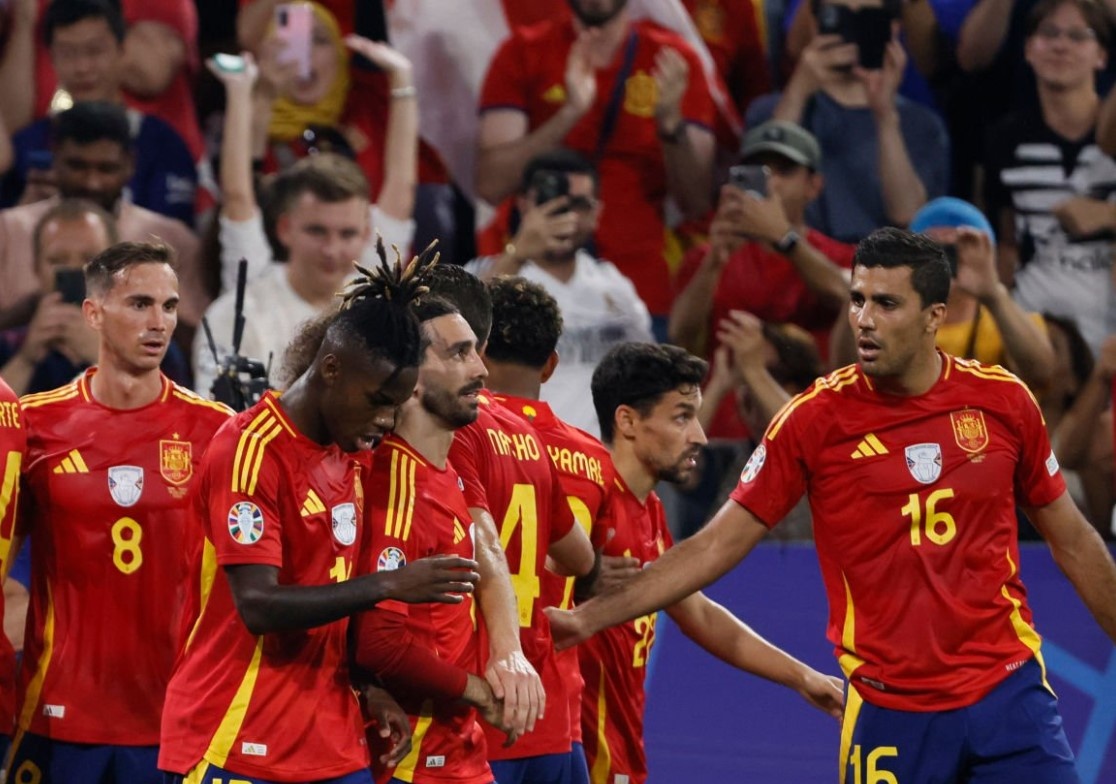 Doi hinh hay nhat Euro anh 5