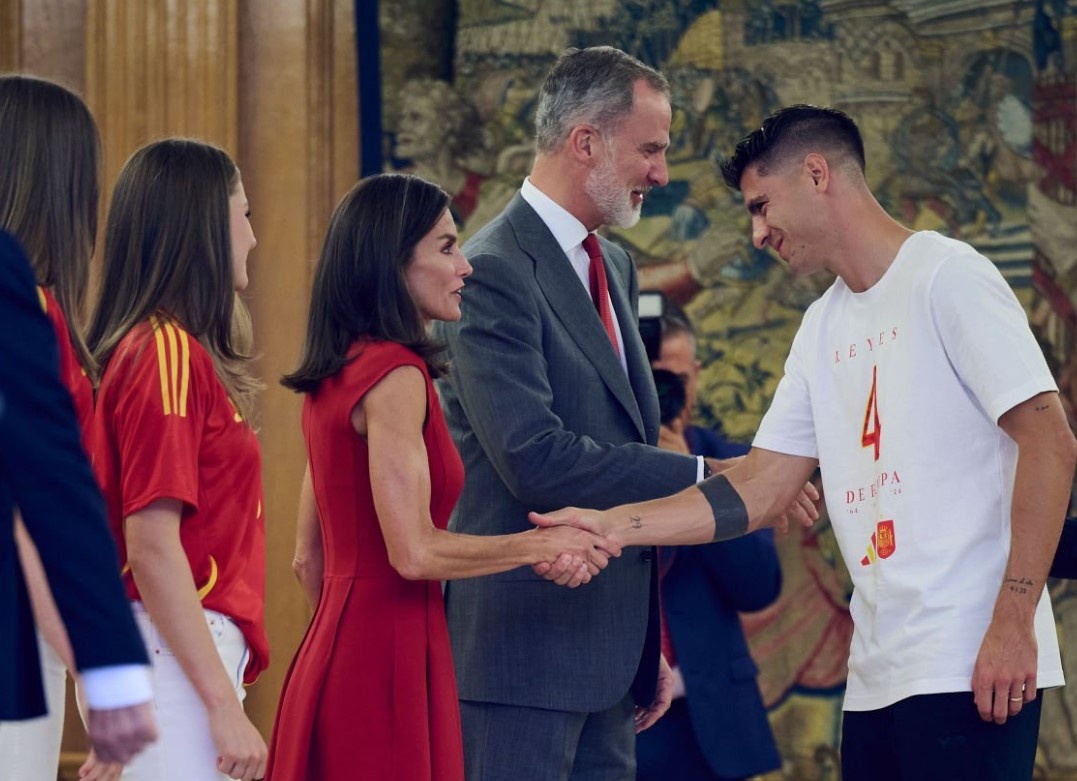 Tay Ban Nha vo dich anh 2