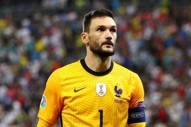 Phan ung cua Lloris truoc hanh vi sai trai cua Enzo Fernandez hinh anh