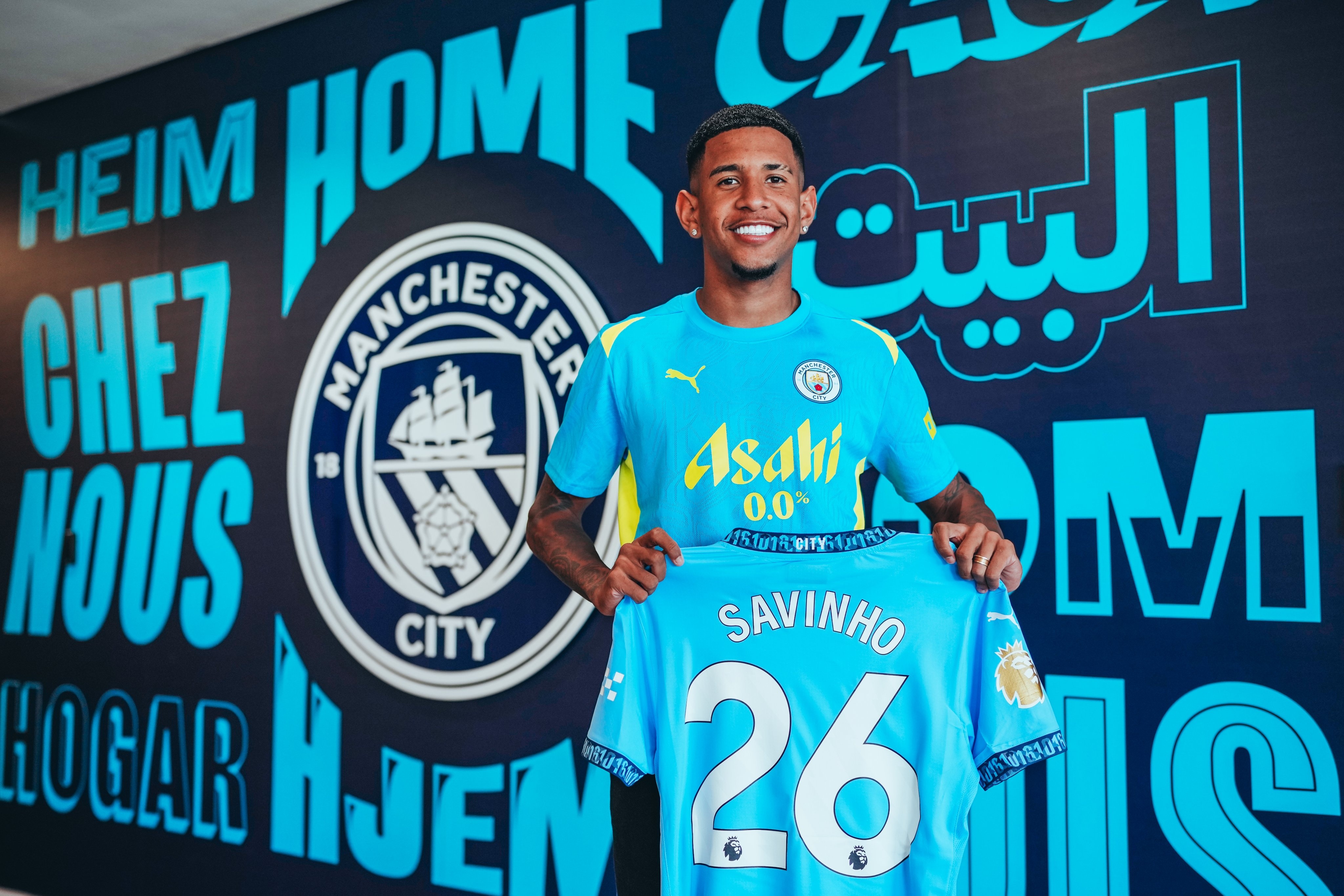 Man City gay tranh cai voi tan binh 40 trieu euro hinh anh