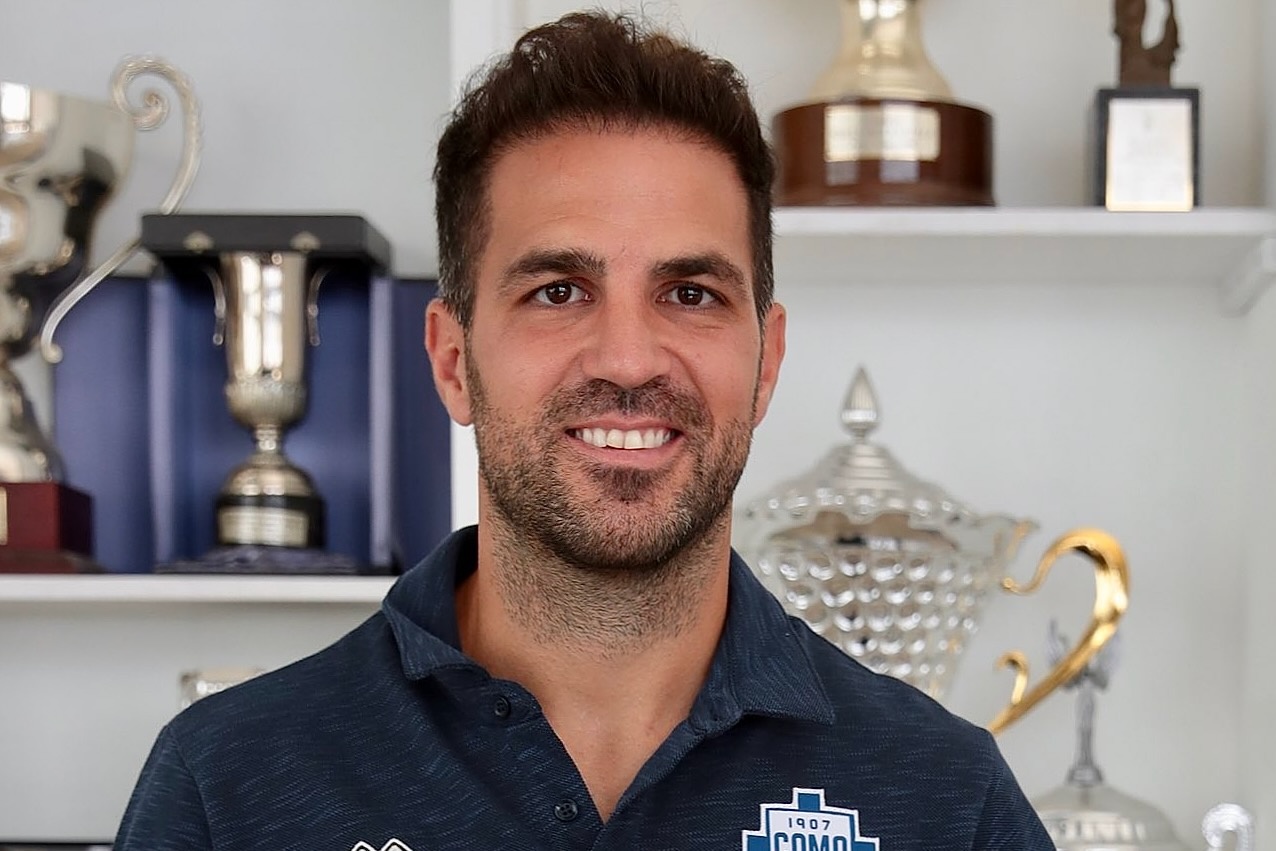 Fabregas hop thuc hoa ghe HLV truong Como hinh anh