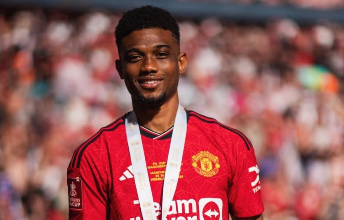 Amad ghi ban, Antony dem nguoc ngay roi Man Utd hinh anh