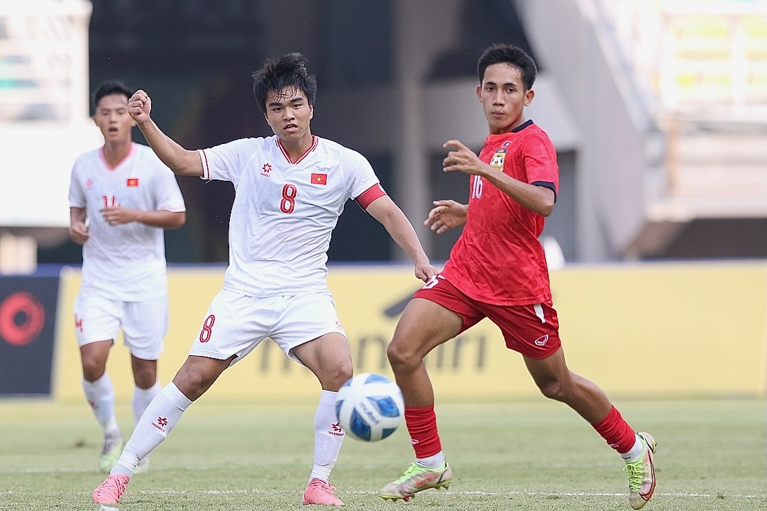 Cong Phuong toa sang, U19 Viet Nam thang Lao 4-1 hinh anh