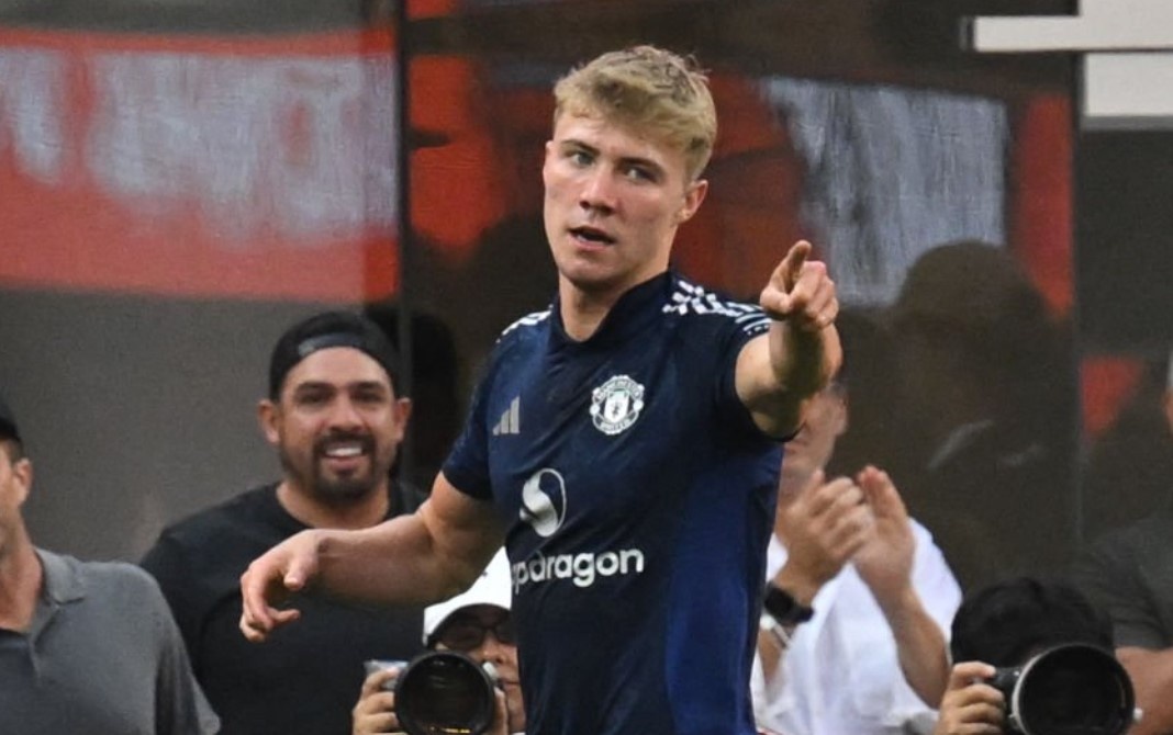 MU thua Arsenal trong 90 phut nhung thang o loat luan luu hinh anh