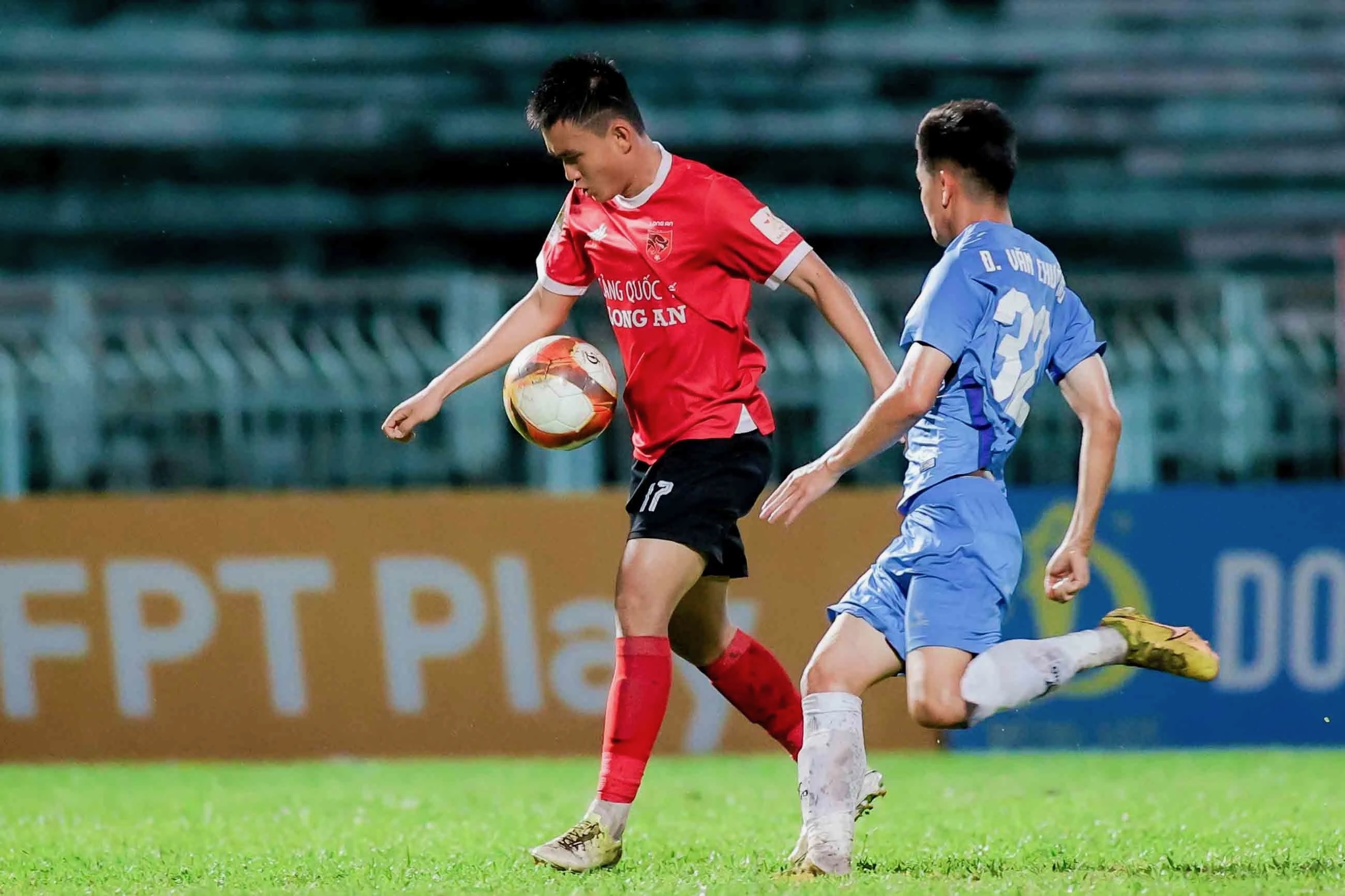 CLB Long An bi tra ve tinh hinh anh