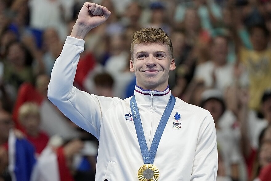 Leon Marchand, tan vuong cua duong dua xanh hinh anh