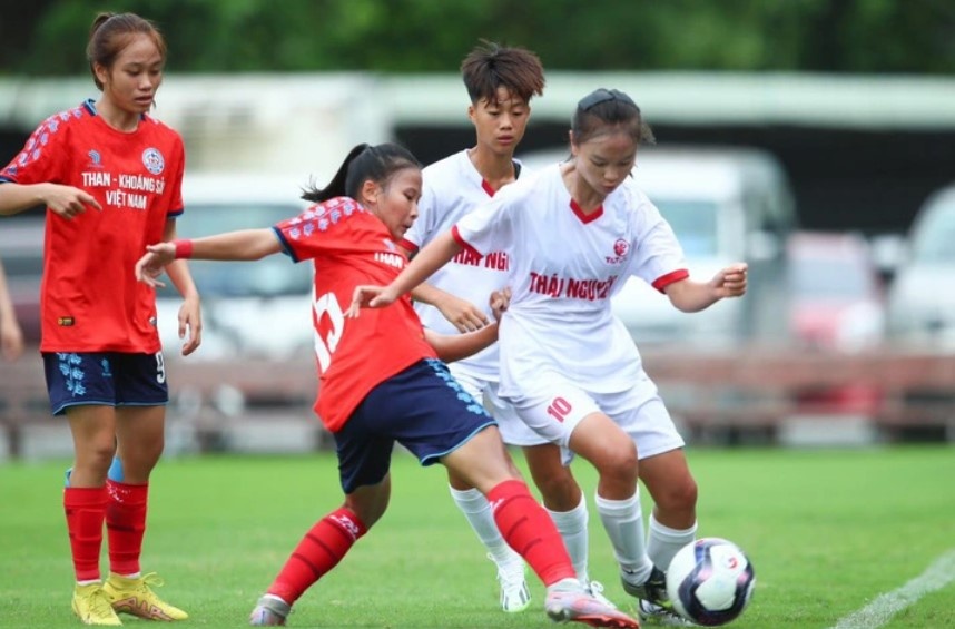 HLV Thai Nguyen bi cam chi dao 1 nam vi bieu hien tieu cuc hinh anh