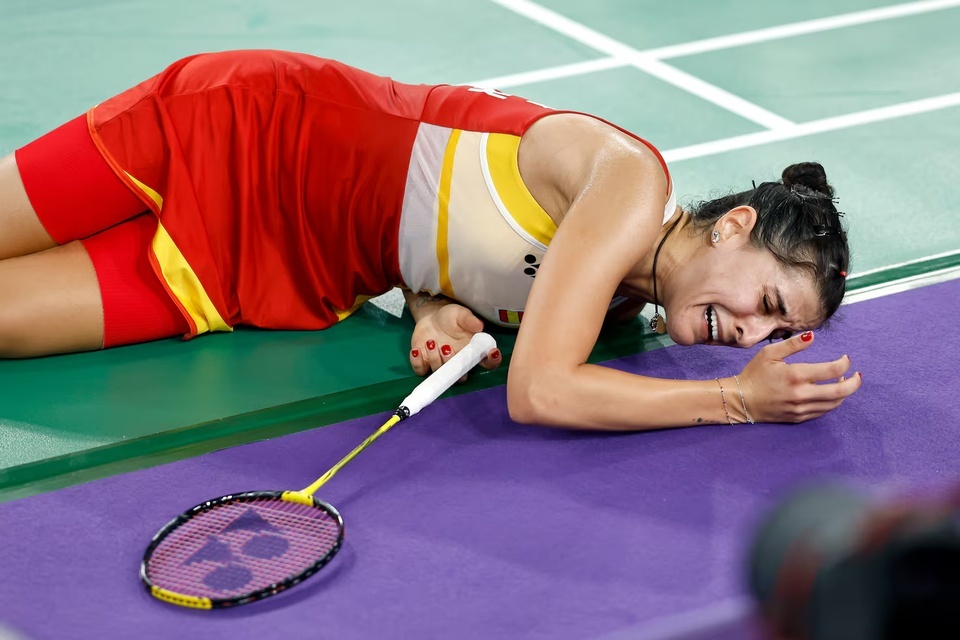 Bi kich lai den voi nha vo dich cau long the gioi hinh anh