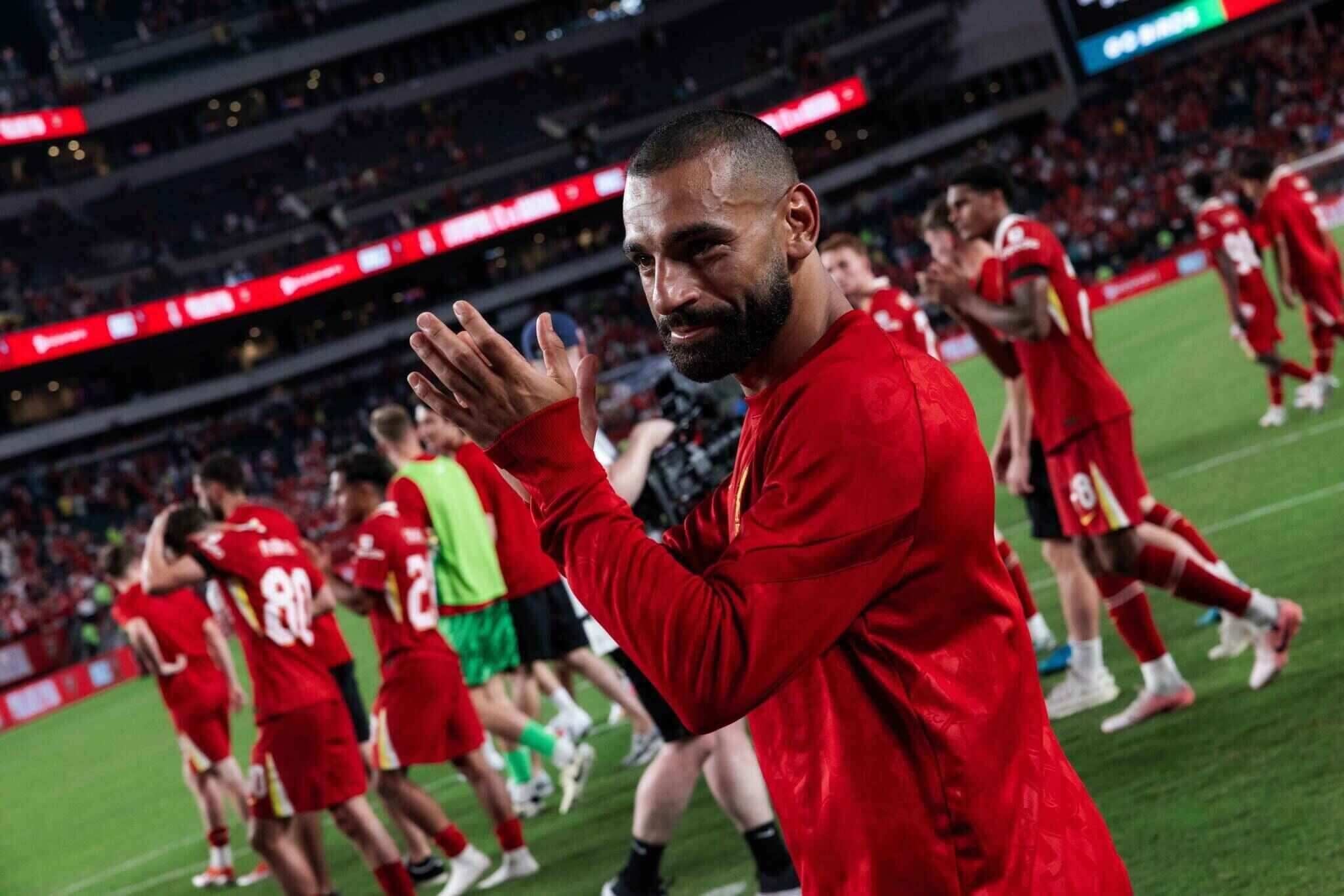 Liverpool van dang so hinh anh