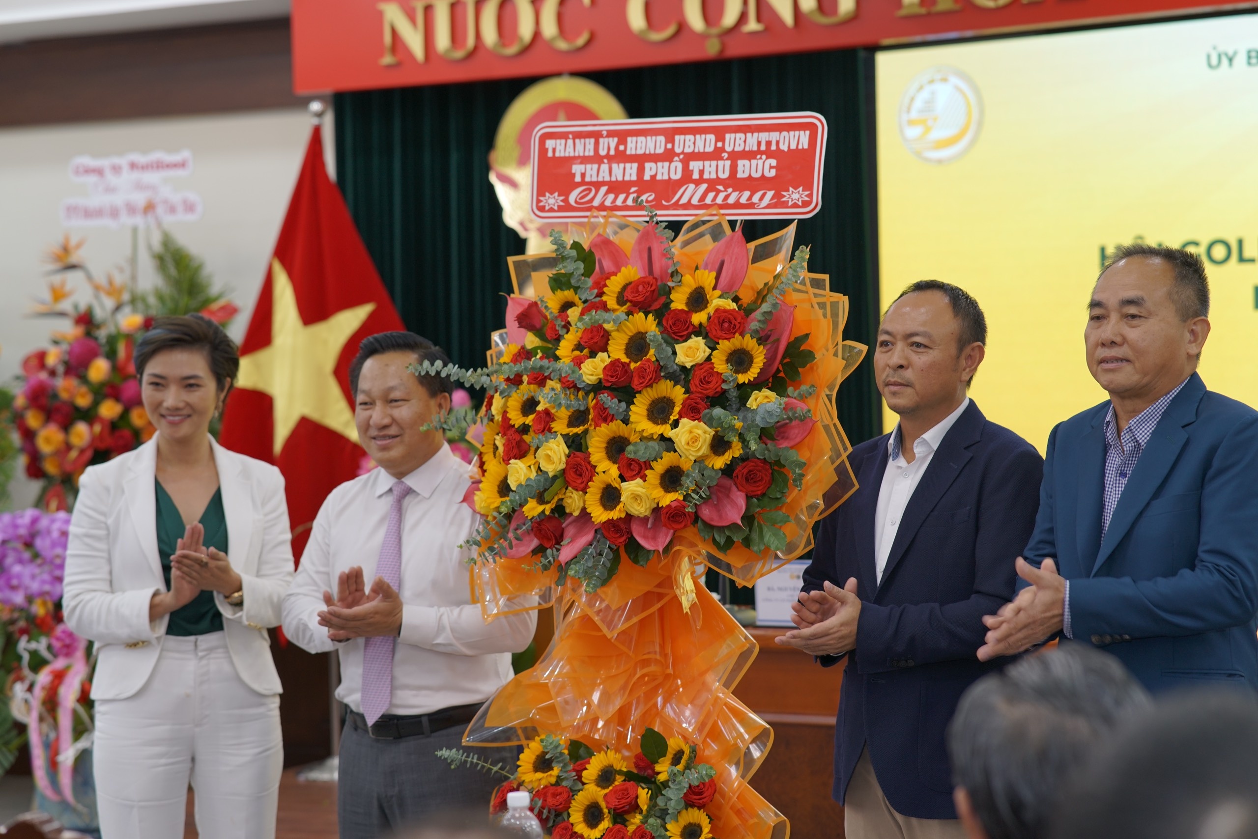 Giai golf Thu Duc mo rong co nhieu net moi hinh anh