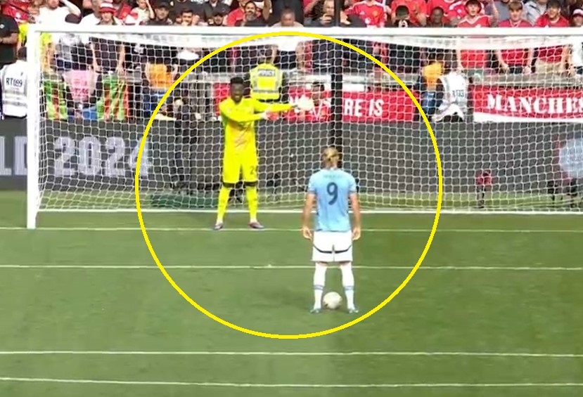 Onana lai gay cuoi khi bat luan luu hinh anh