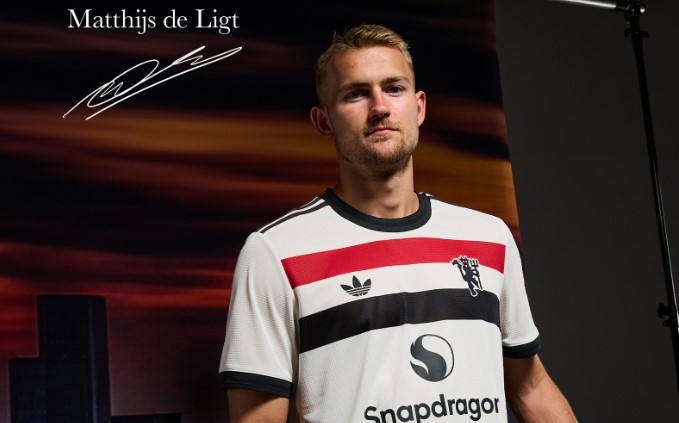 MU cong bo hai tan binh hinh anh