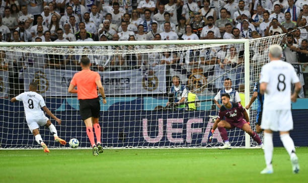 Mbappe toa sang anh 2