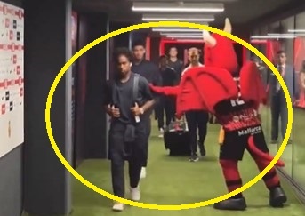 Thai do lanh lung cua Endrick hinh anh