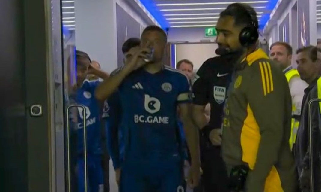 Vardy gay tranh cai hinh anh