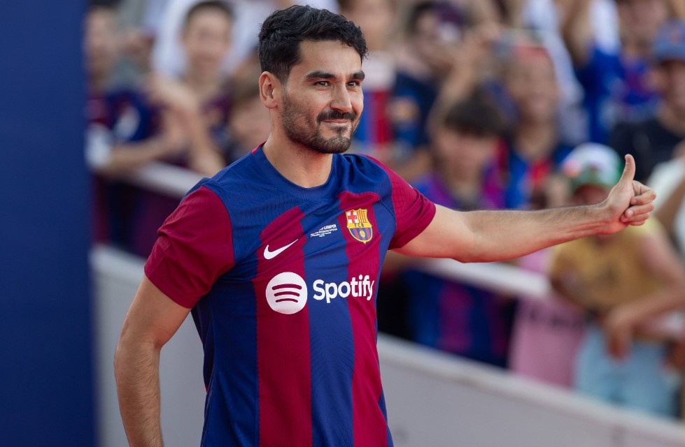 Gundogan gay tranh cai hinh anh