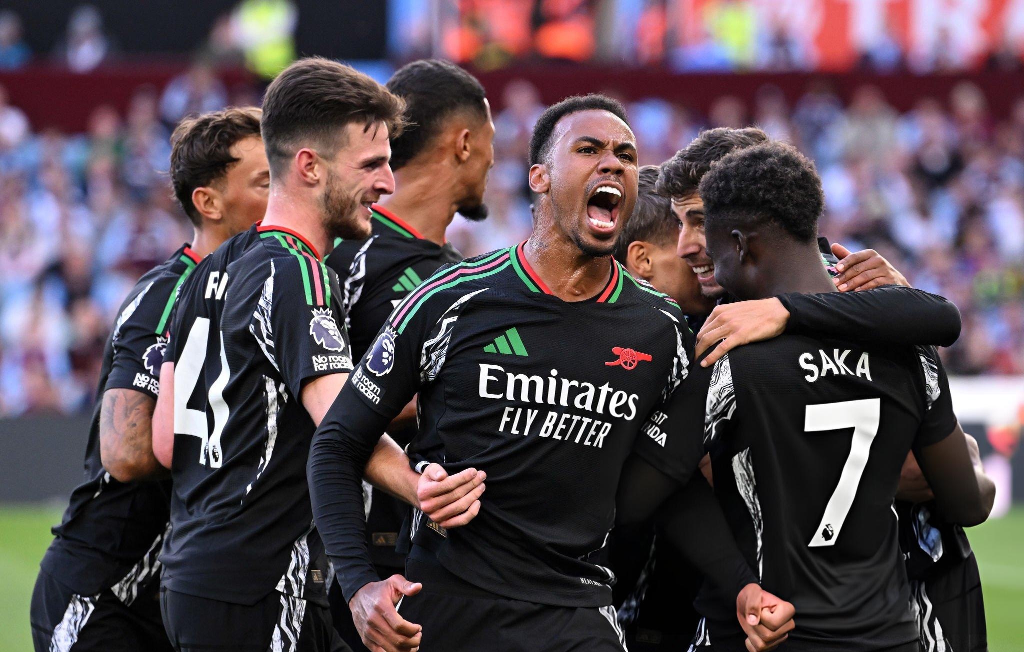 Tien dao tuyen Anh hoa toi do trong ngay Arsenal gianh 3 diem hinh anh