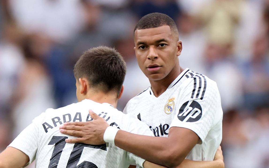 Endrick lam lu mo Mbappe hinh anh