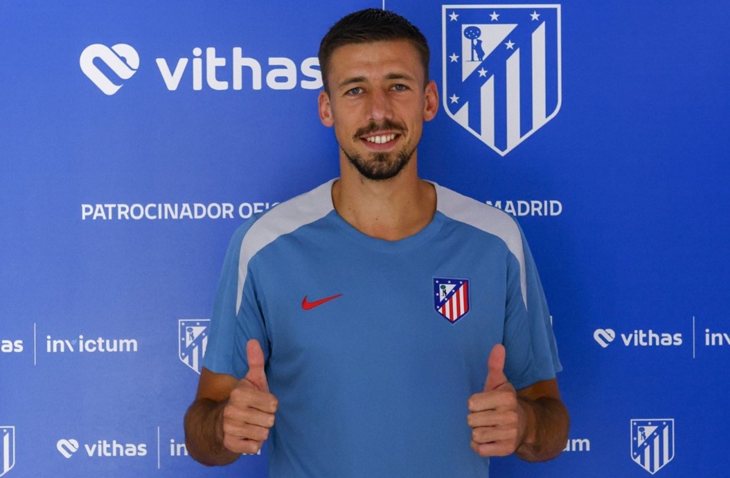 Barca lien tuc thanh ly cau thu hinh anh