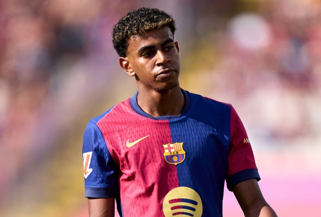 Lamine Yamal vuot thanh tich cua Messi hinh anh