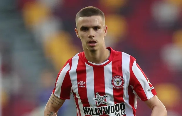 Con trai David Beckham giai nghe hinh anh