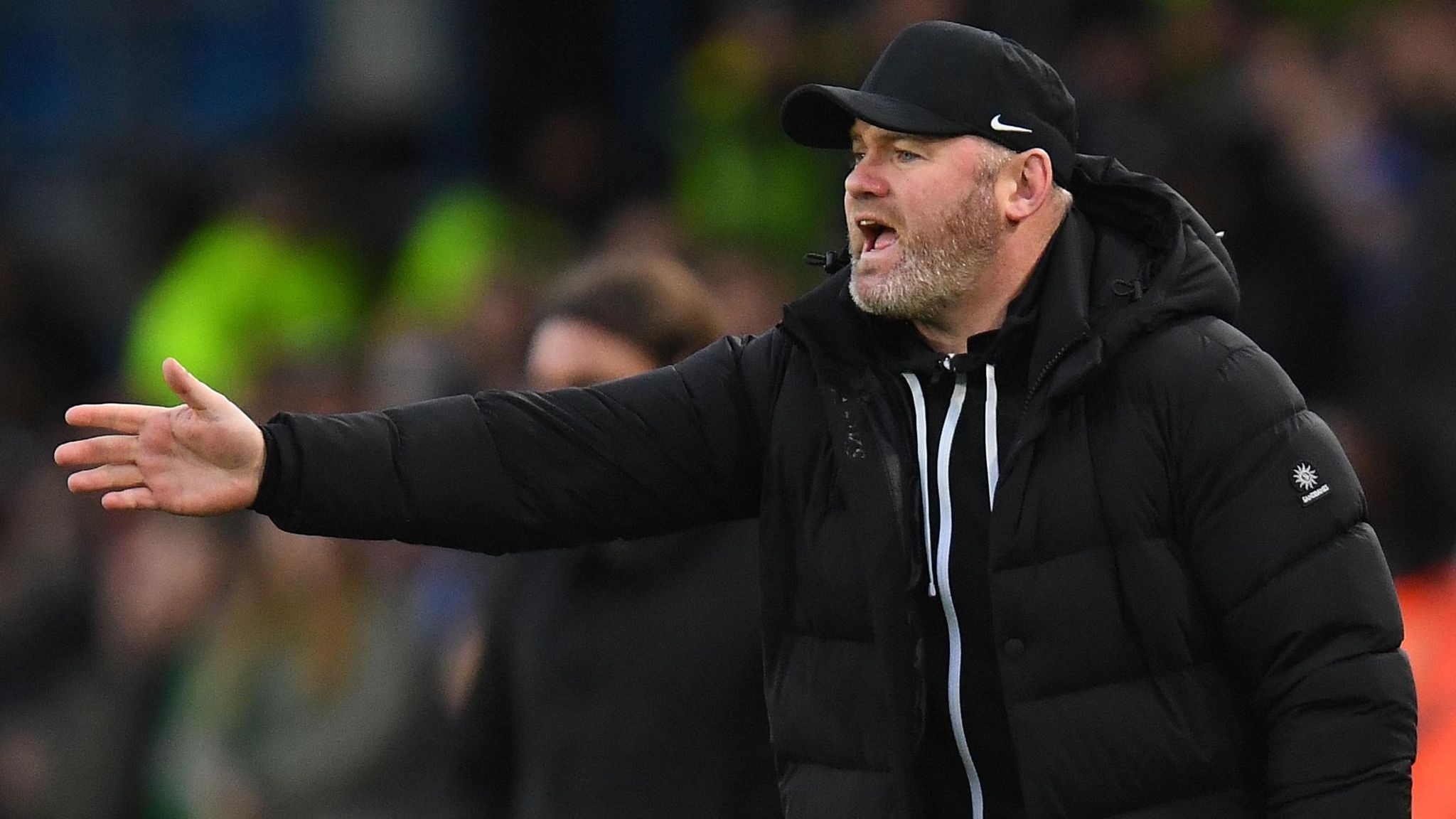 Rooney bi tu choi hinh anh