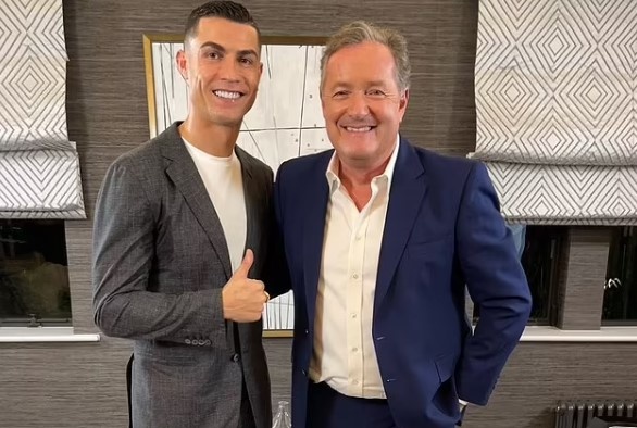 Piers Morgan: 'Ten Hag la ga ngoc' hinh anh