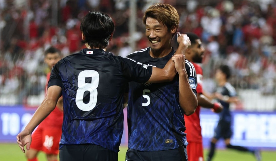 Tuyen Nhat Ban thi uy suc manh hinh anh