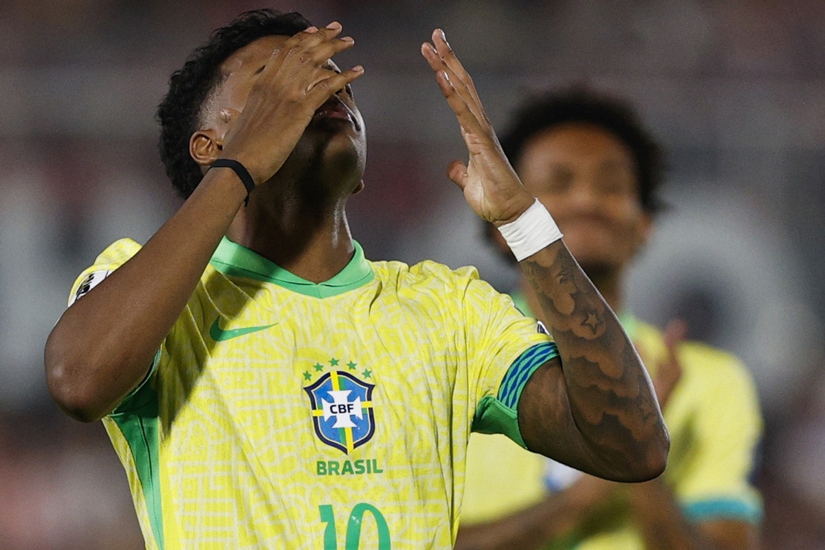 Tuyen Brazil ao tuong hinh anh