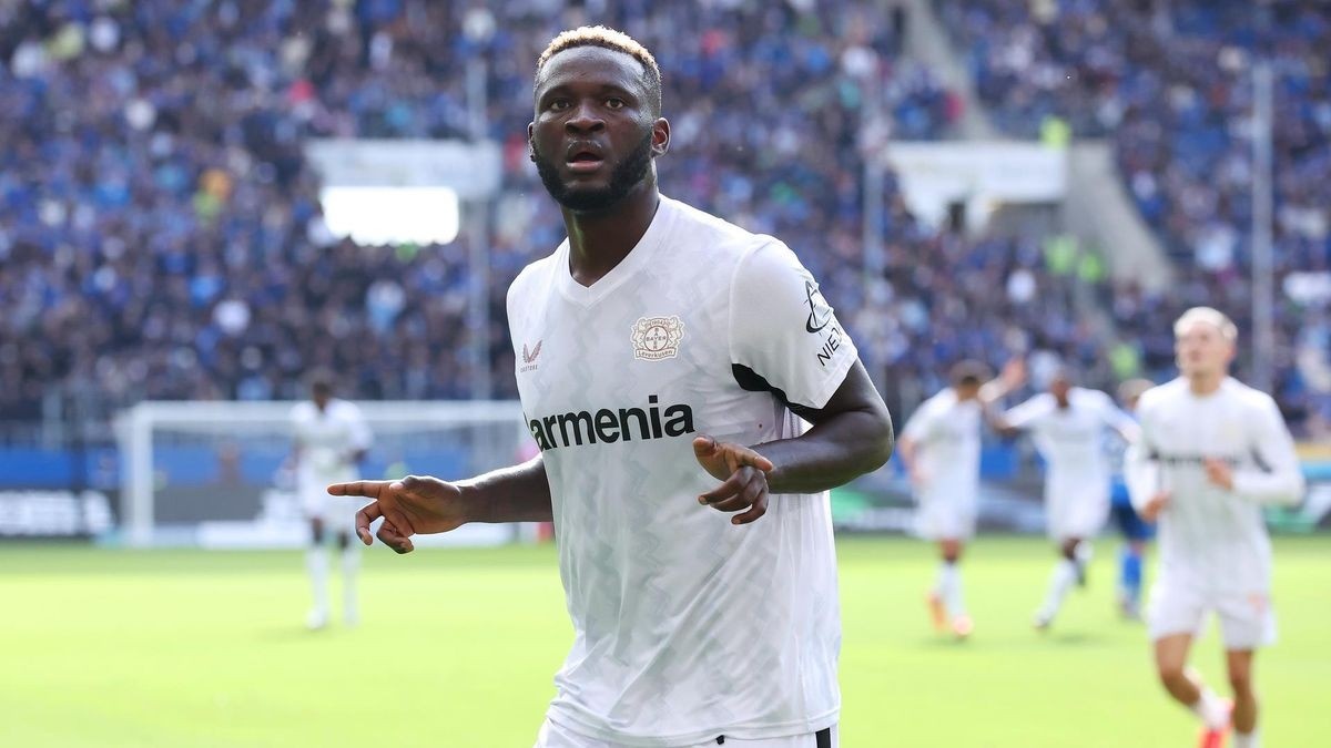 Leverkusen dai thang tren san khach hinh anh