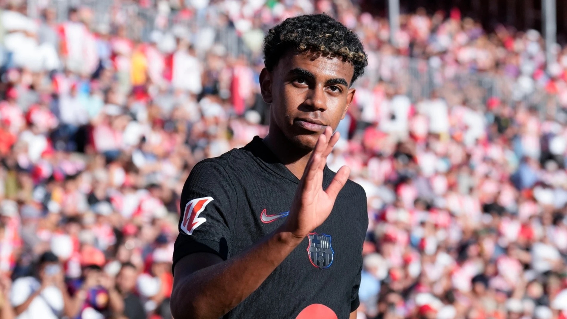 Lamine Yamal qua dang so hinh anh