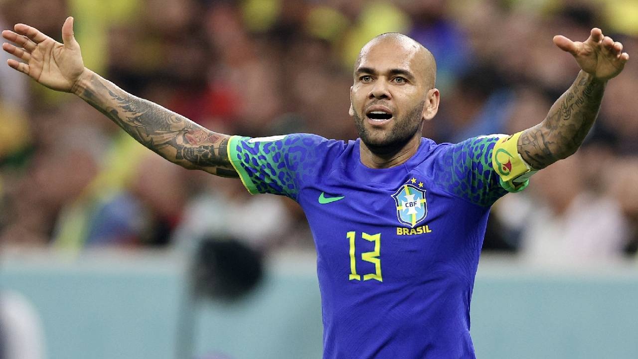 Dani Alves anh 1