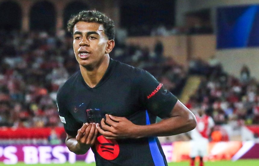 Lamine Yamal khong cuu noi Barca hinh anh