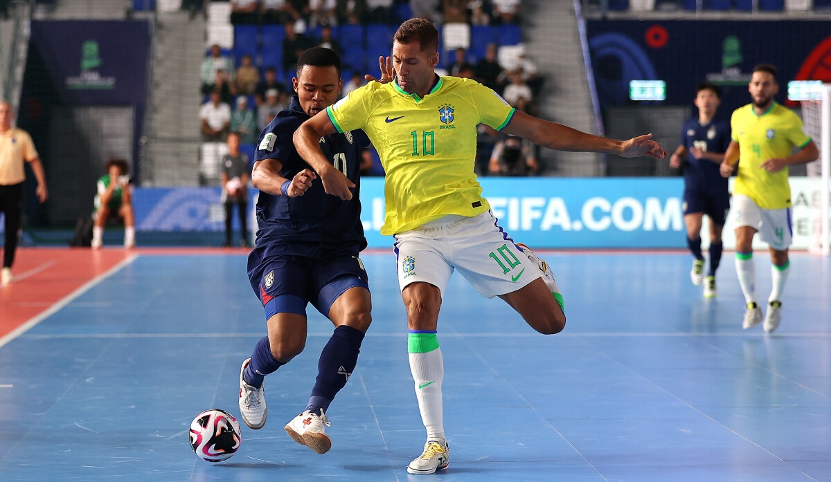 Thai Lan thua 1-9 o World Cup Futsal hinh anh