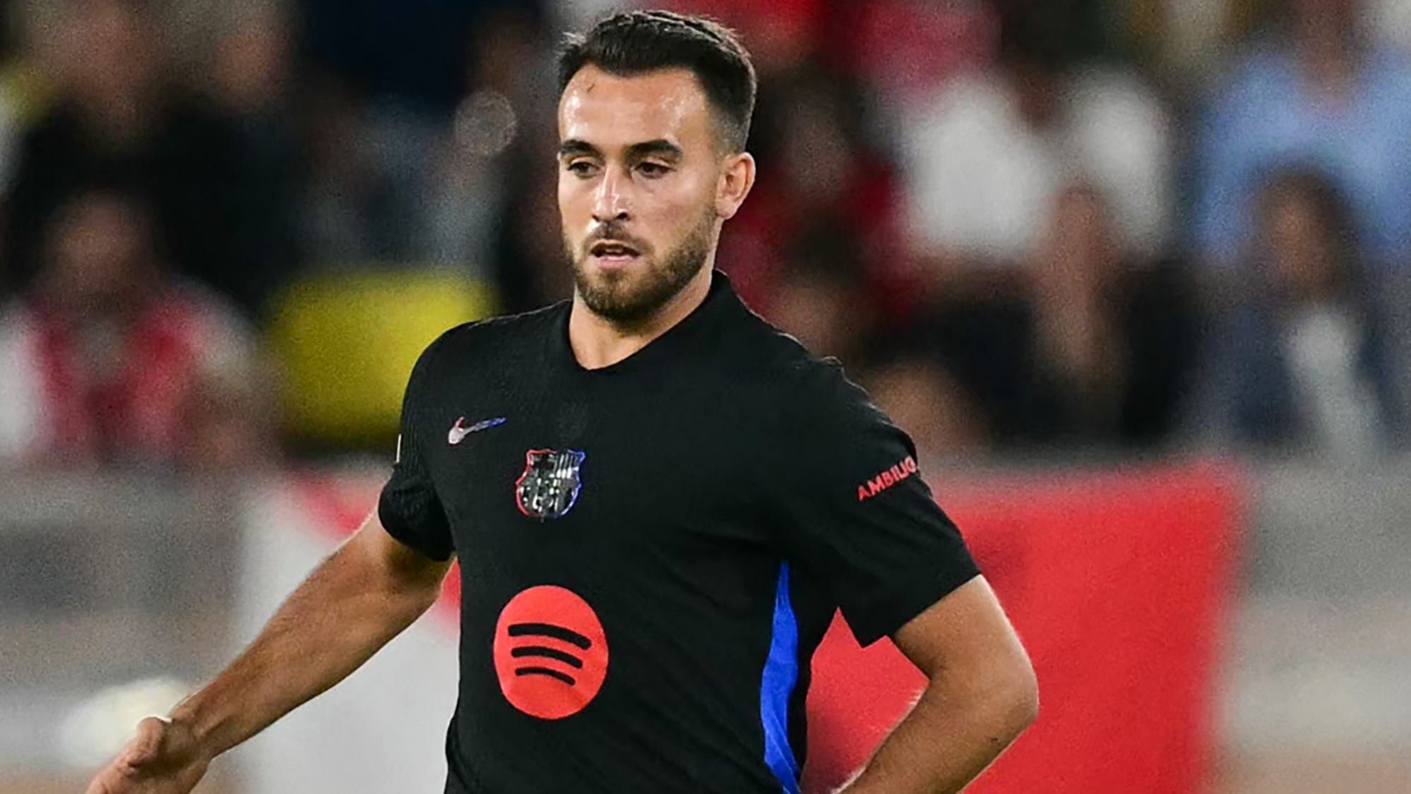 Barca noi gian voi Eric Garcia hinh anh