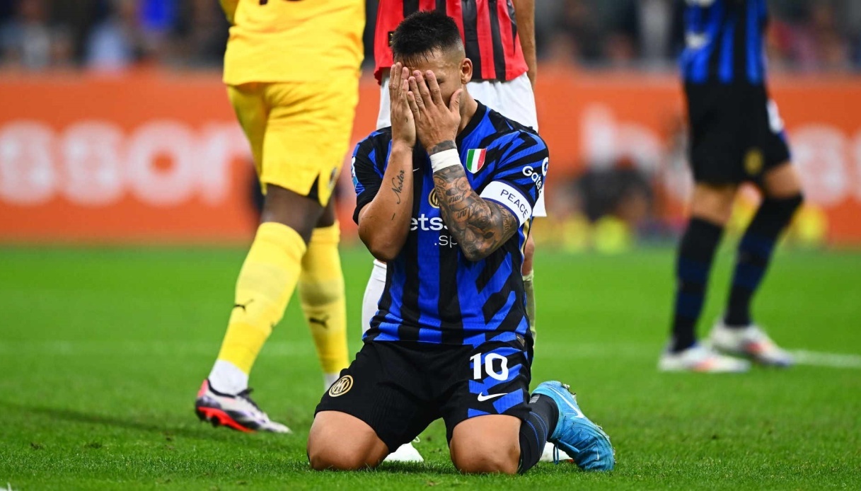 Lautaro Martinez cham day that vong hinh anh