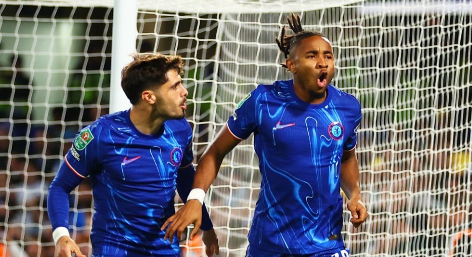 Nkunku lap hat-trick trong chien thang 5-0 cua Chelsea hinh anh