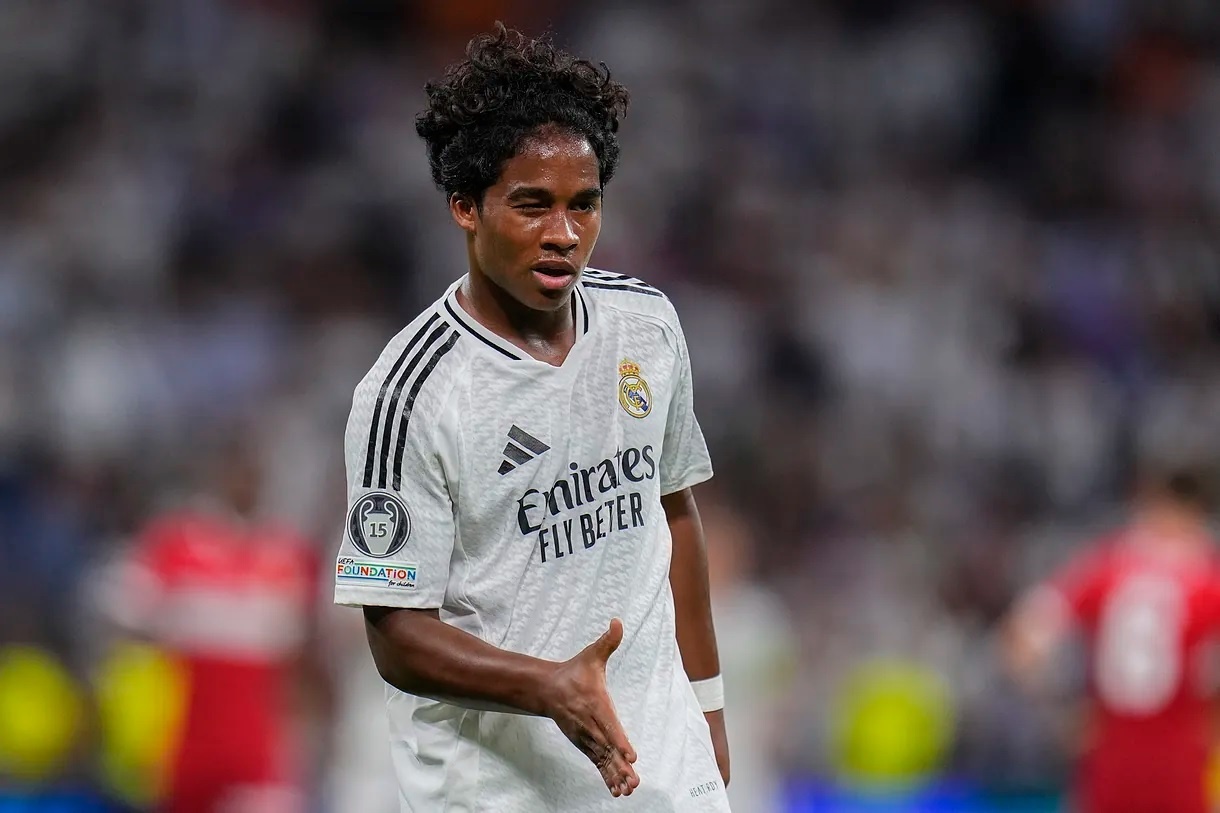 Endrick nhan sai hinh anh