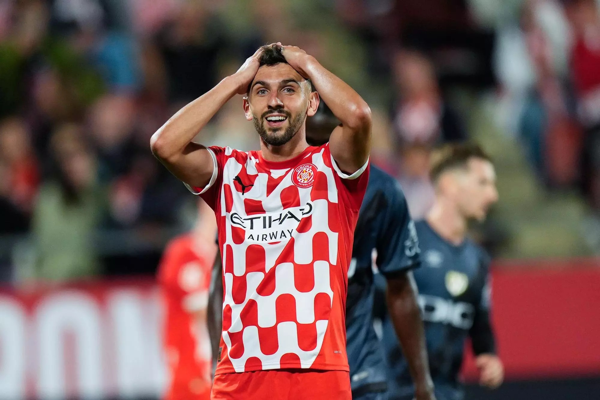 Chuyen gi dang xay ra voi Girona hinh anh