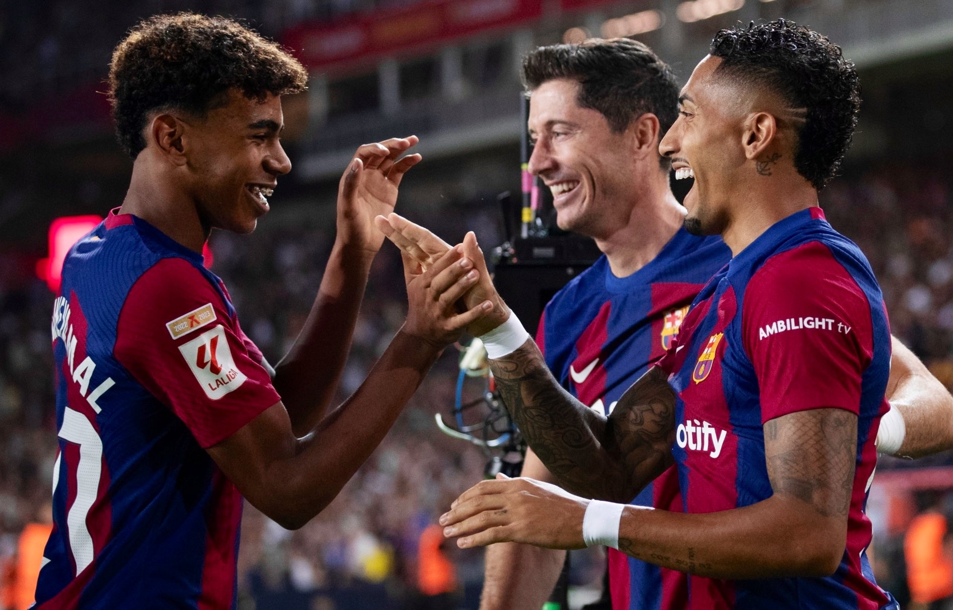 Barcelona co tam tau moi dang so hinh anh