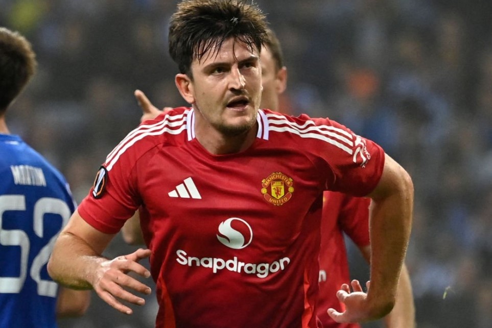 Maguire dua MU tro ve tu coi chet hinh anh