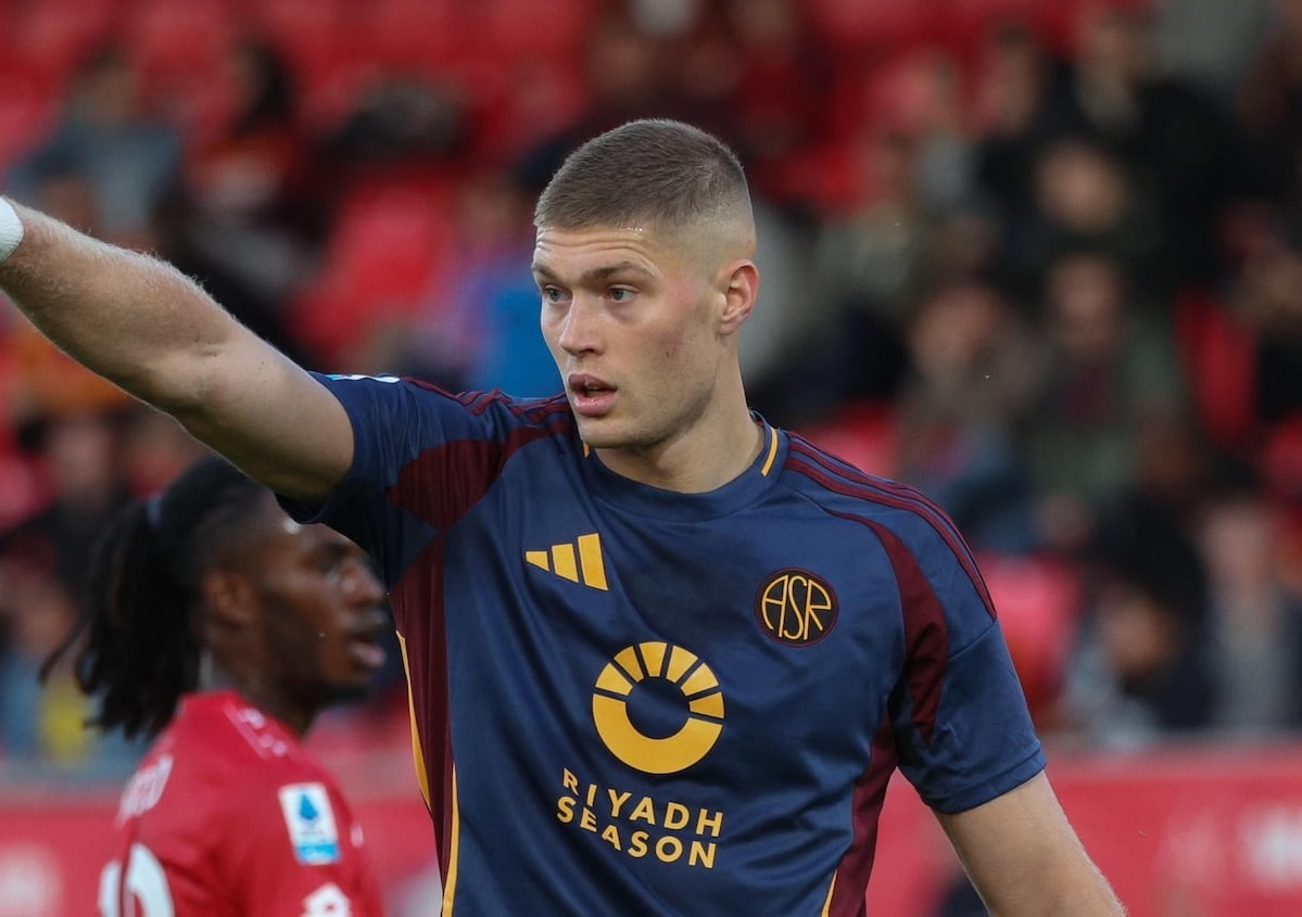 Dovbyk tu dinh cao den bo vuc that sung hinh anh