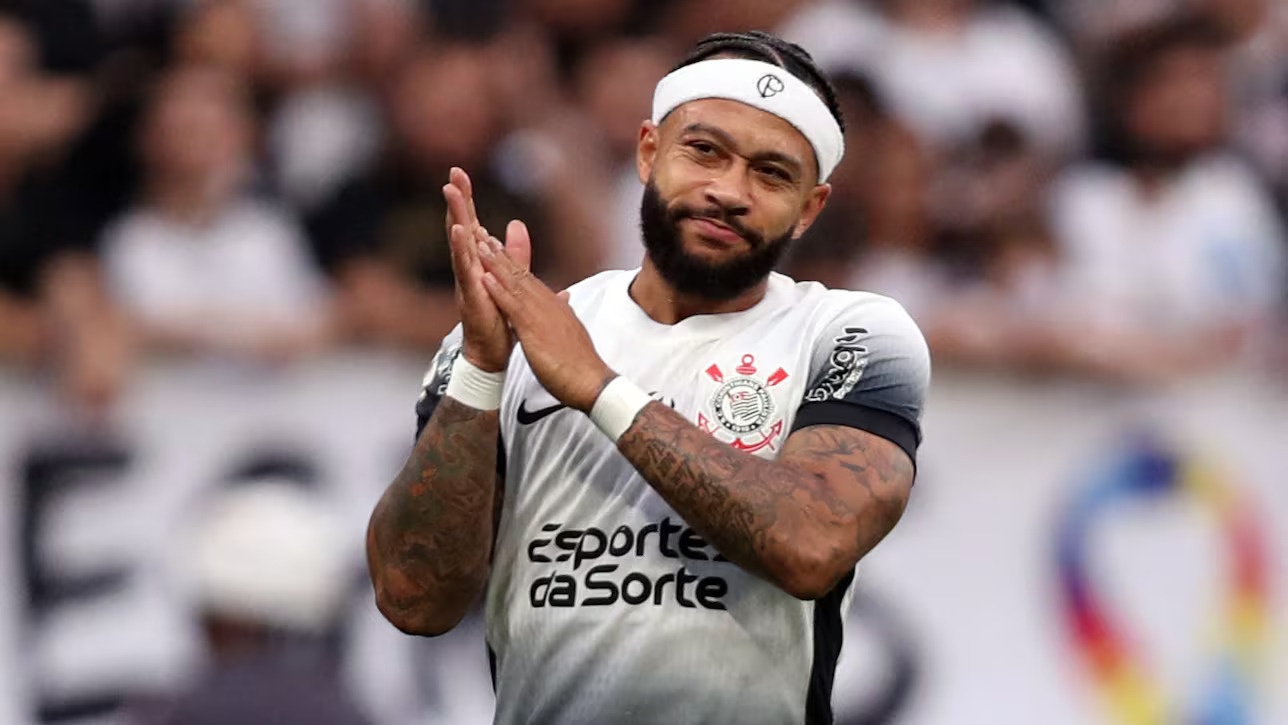 Depay truoc nguy co bat bai khoi Brazil hinh anh