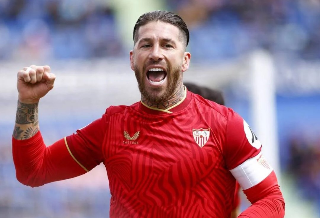 De nghi bat ngo cho Sergio Ramos hinh anh