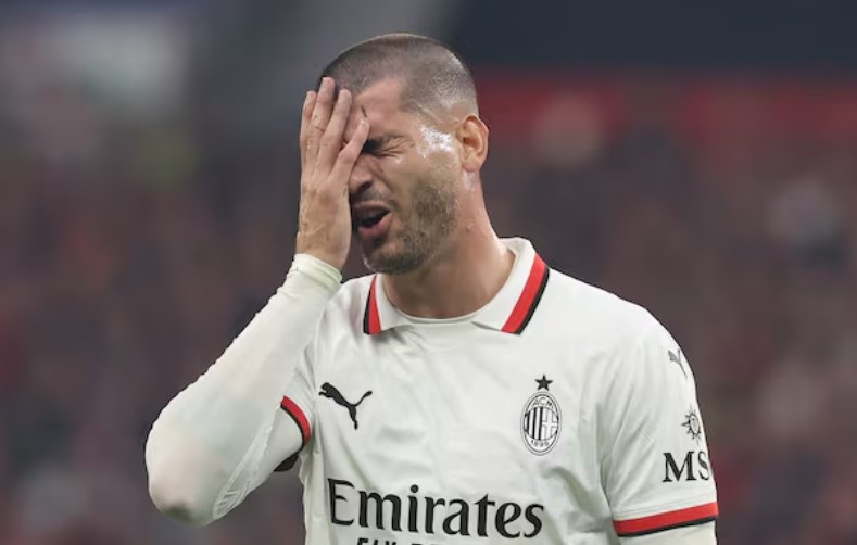 Morata bi tram cam hinh anh