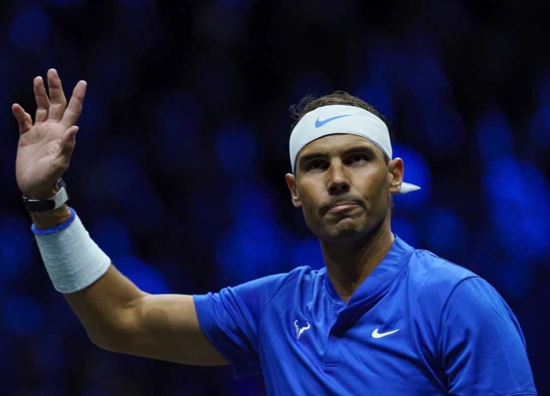 Nadal tao con sot sau khi giai nghe hinh anh