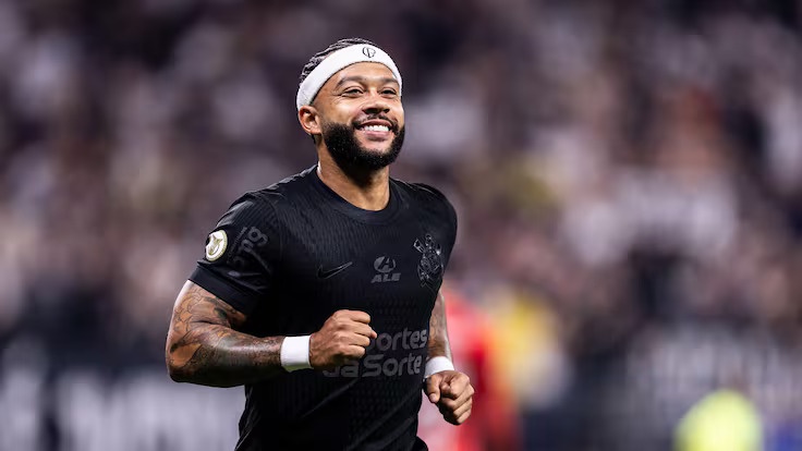 Depay ghi sieu pham da phat hinh anh